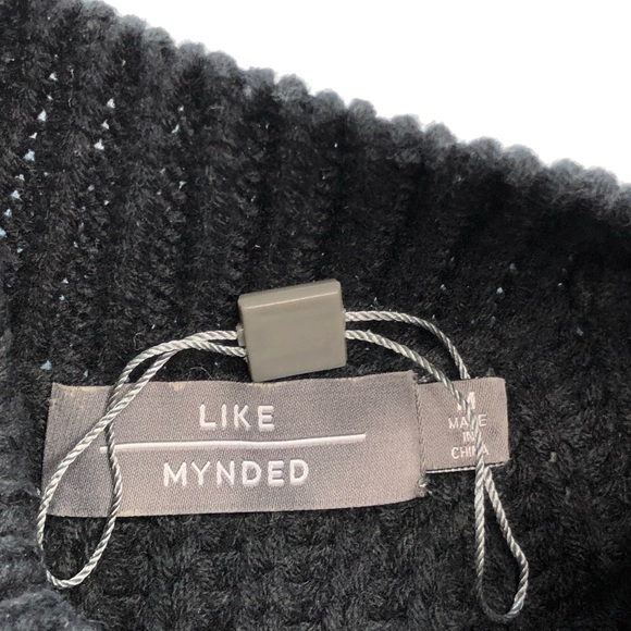 Like Mynded Mock Neck Sleeveless Sweater Tank - Picture 7 of 9